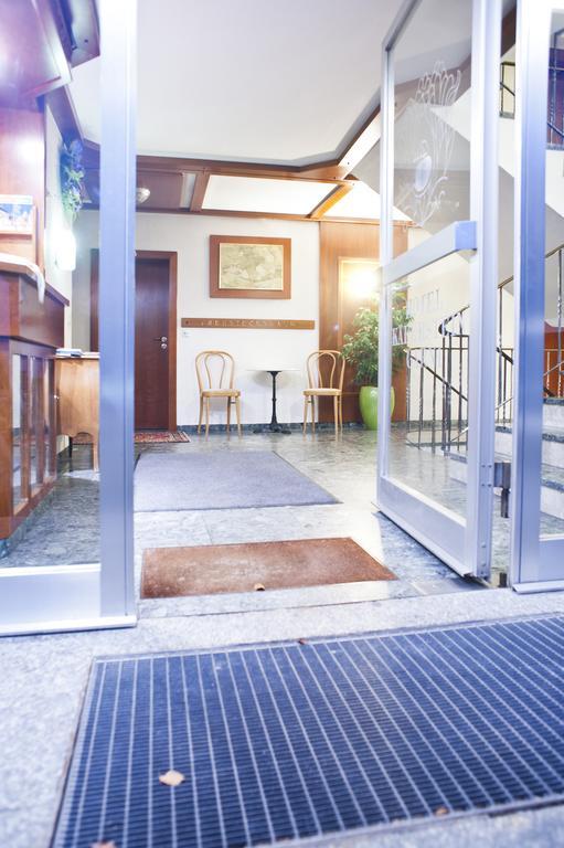 Hotel Kaeferstein Garni Нюрнберг Экстерьер фото
